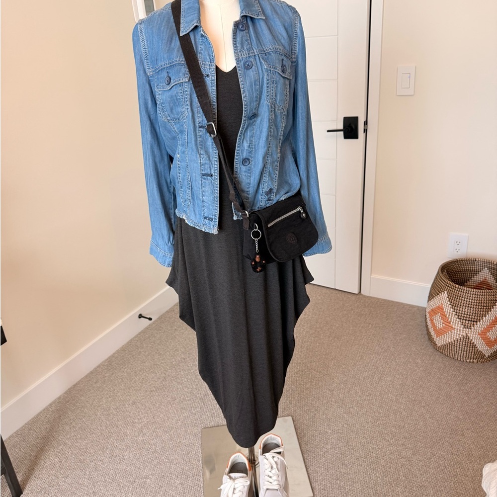 Ruti Iconic Sleeveless Jersey Dress - Picture 5 of 10